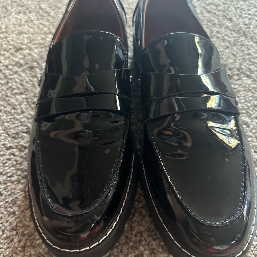 FRANCO SARTO 9 M  Cassandra Black Patent Leather Penny Loafers Lug Sole